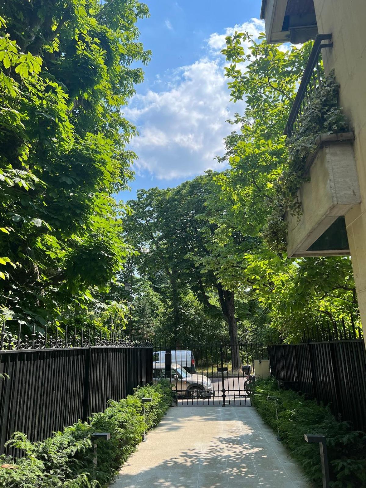 Studio Dans Le Quartier Luxe Neuilly-sur-Seine Luaran gambar